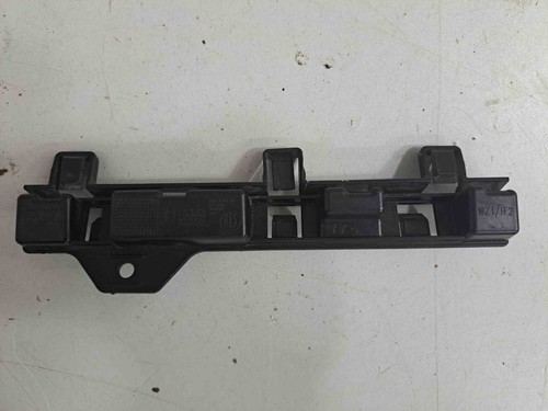 BMW 3 F30 Kotflügelhalter vorne links 7240873 2016 21928590