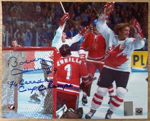 BOBBY HULL TEAM CANADA SIGNED AUTO 8X10 PHOTO 76 CANADA CUP CHAMPS AUTOGRAPHED