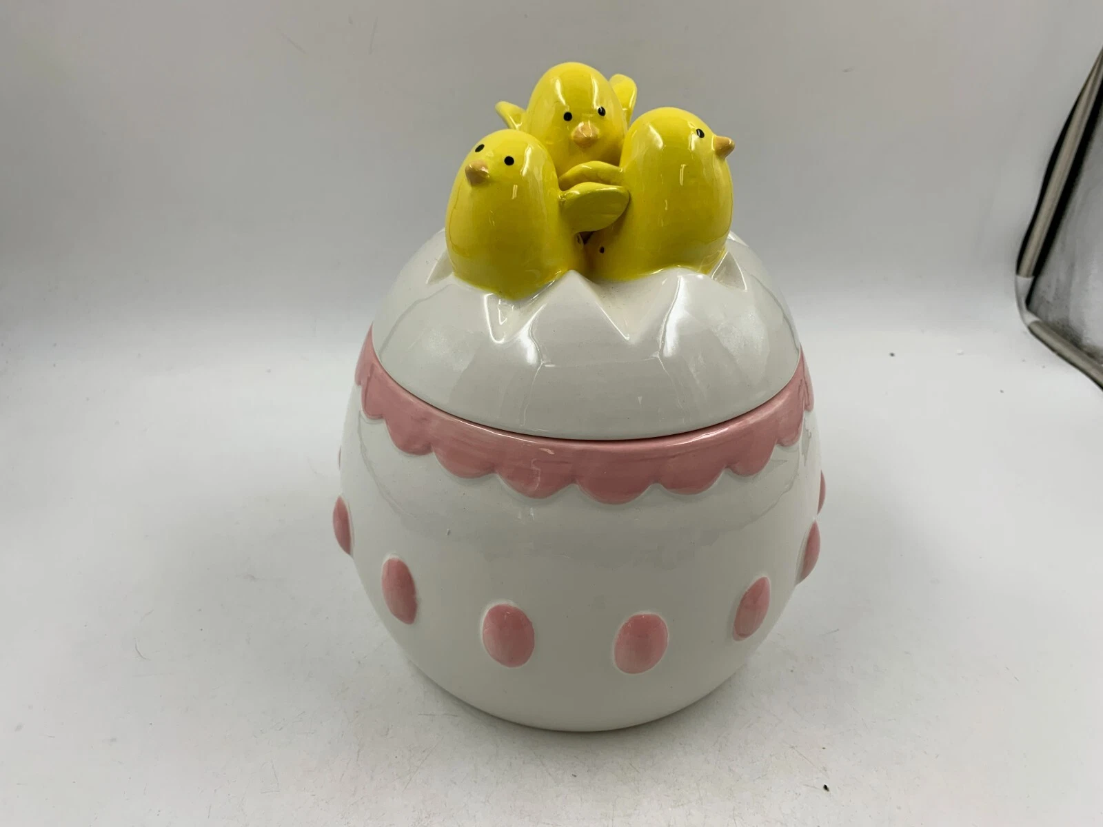 Carrot Patch Cottage 10in Three Chick Cookie Jar AA02B36018