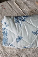 Petite couette vintage motif toile de Jouy