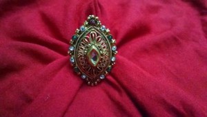 Authentic Indian handmade Exclusive Antique Oval Kundhan Stone Gold Plated Finger Ring