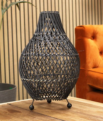 Rattan Tischlampe - Schwarz - H: 39 CM, I : 24 CM - Brand Neu & Verpackt