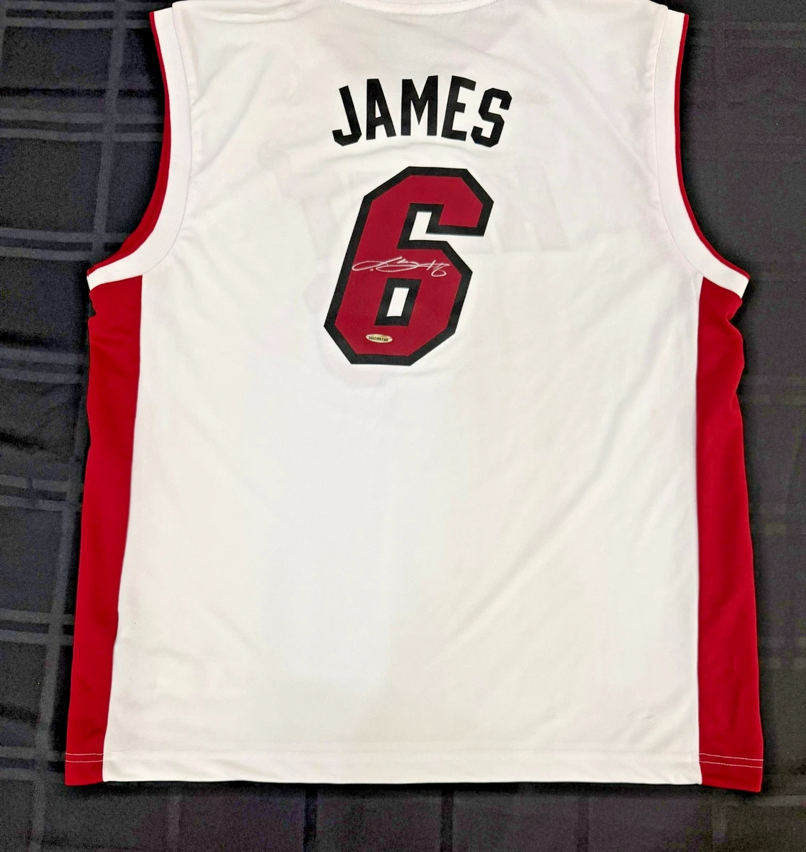 Preços baixos em Lebron James Miami Heat Basquete NBA Camisas
