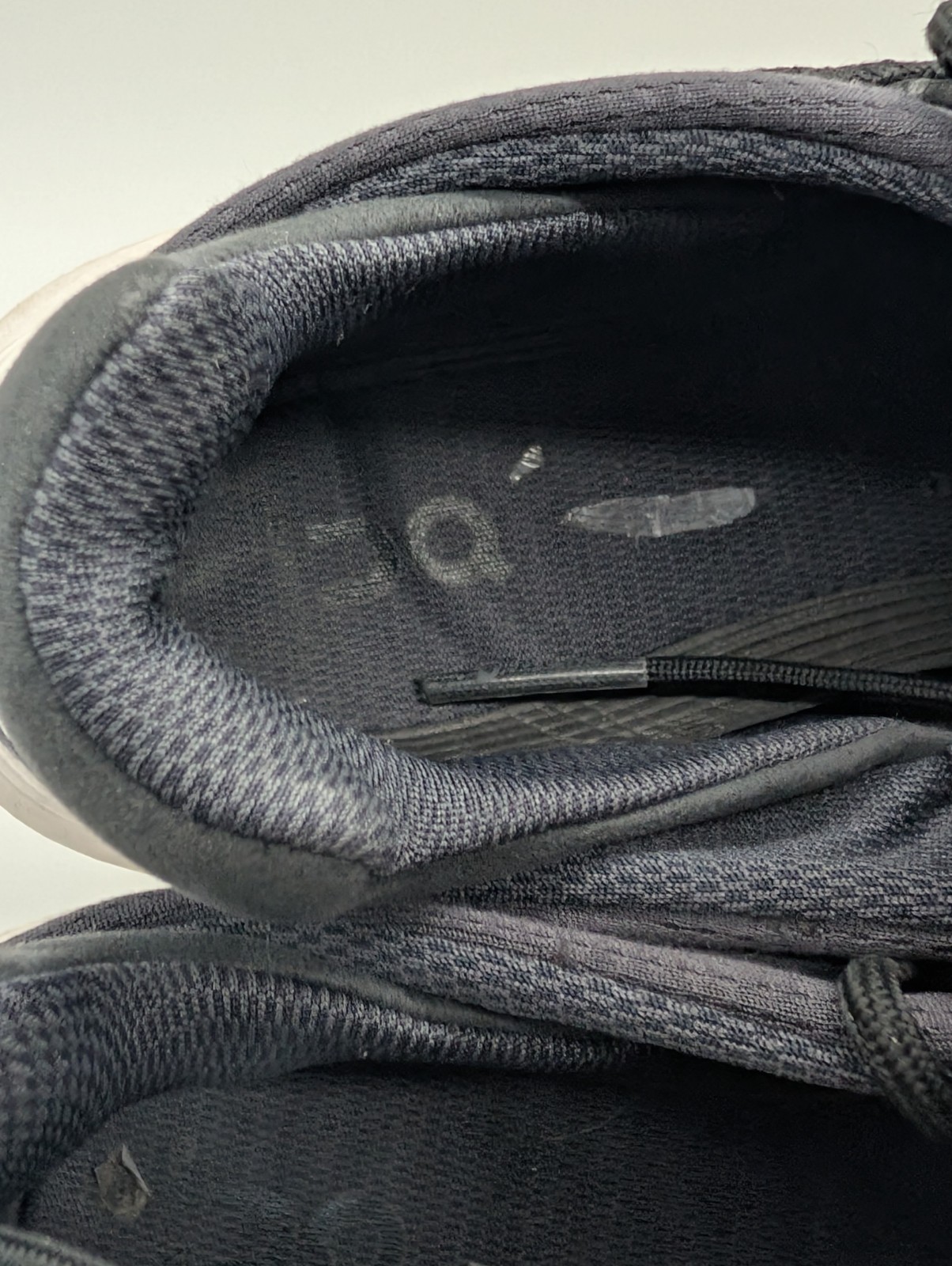 On Cloud Cloudnova Phantom Black Running Athletic… - image 17