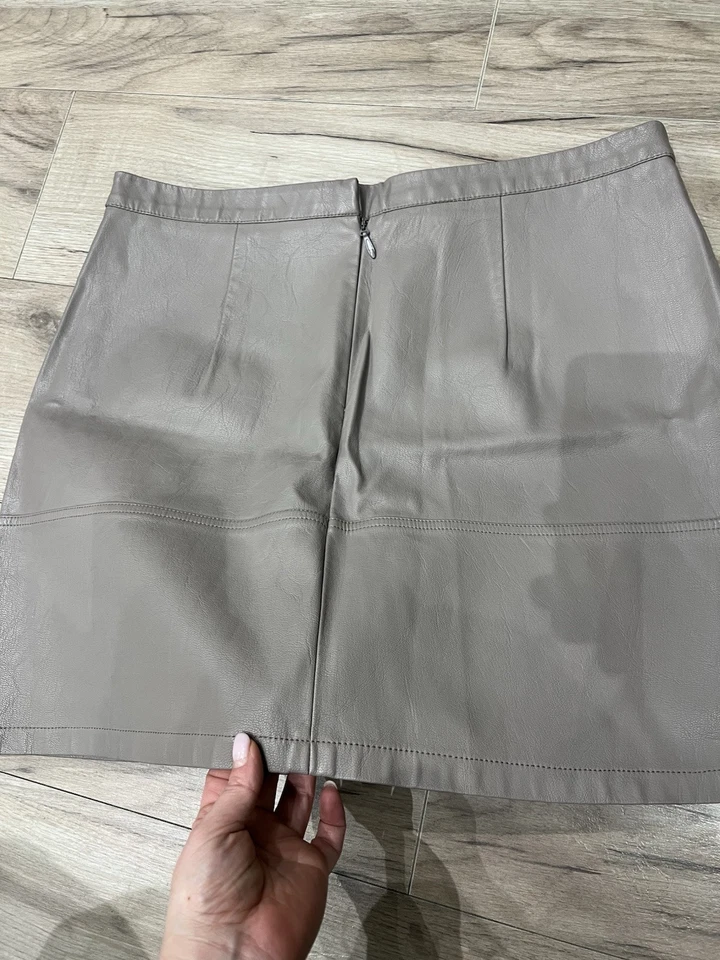 New look beige  leather skirt size 16 A line  - Image 3 of 4