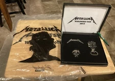 Metallica Worldwired Tour 2018-2019 VIP Gift Set: Chain, Pin, Bottle Opener NIB