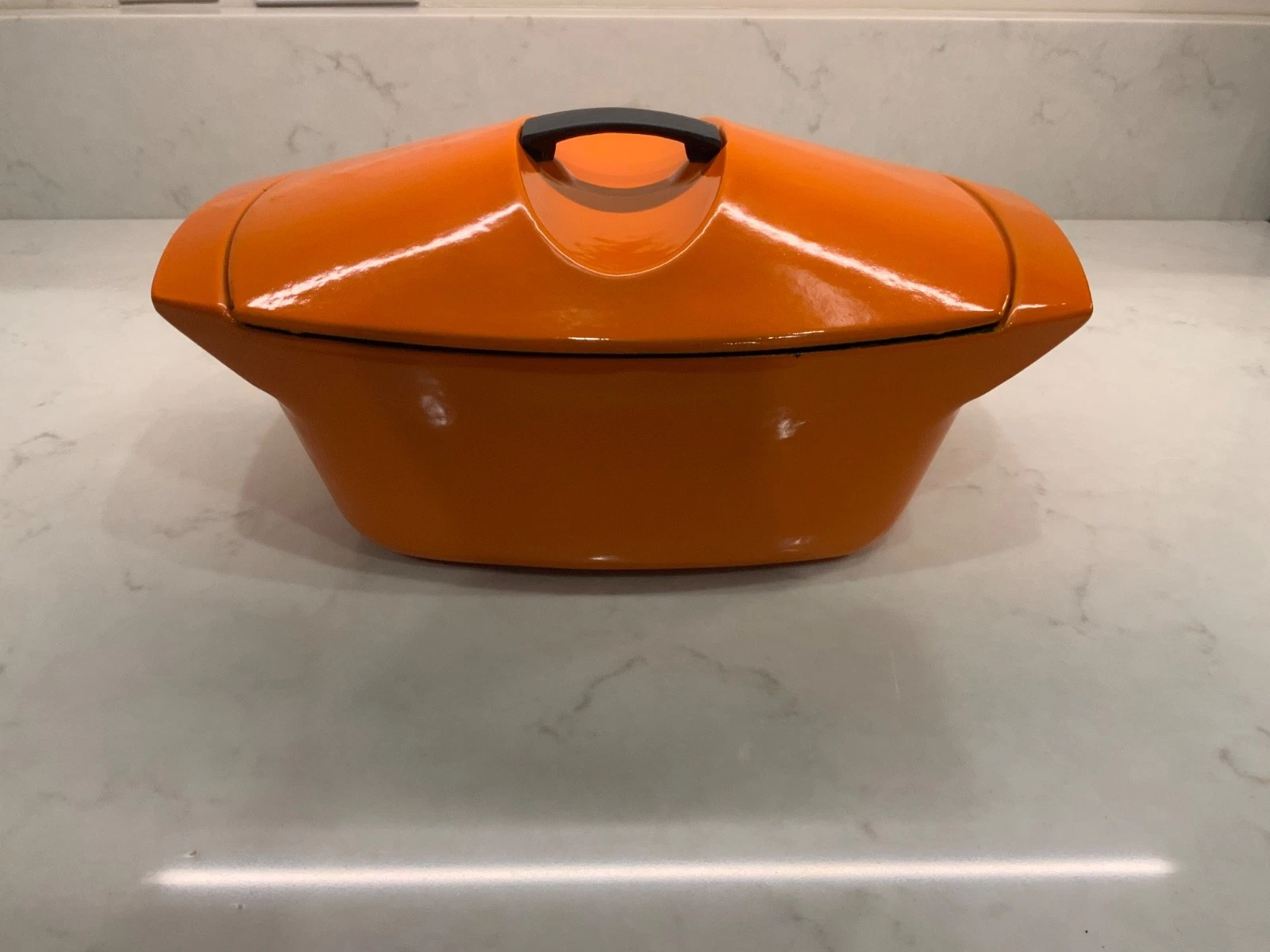 Vintage LeCreuset Raymond Lowey Coquelle Dutch oven 4.5L