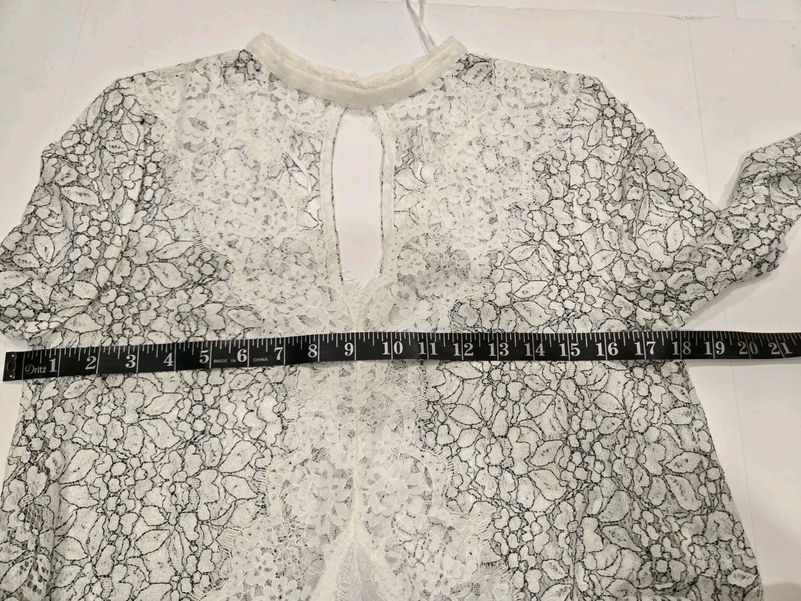 UNDERCOVER Free People Secret Origins abito tunica pizzo a pezzi in perla taglia small