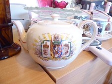 Collectors George V and Queen Mary collectors teapot
