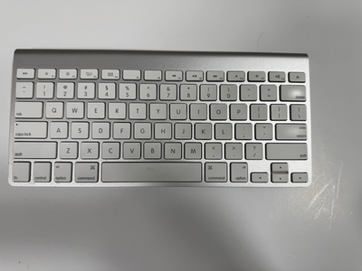 Apple Wireless Keyboard A1314 Bluetooth Slim Aluminum AA Battery 