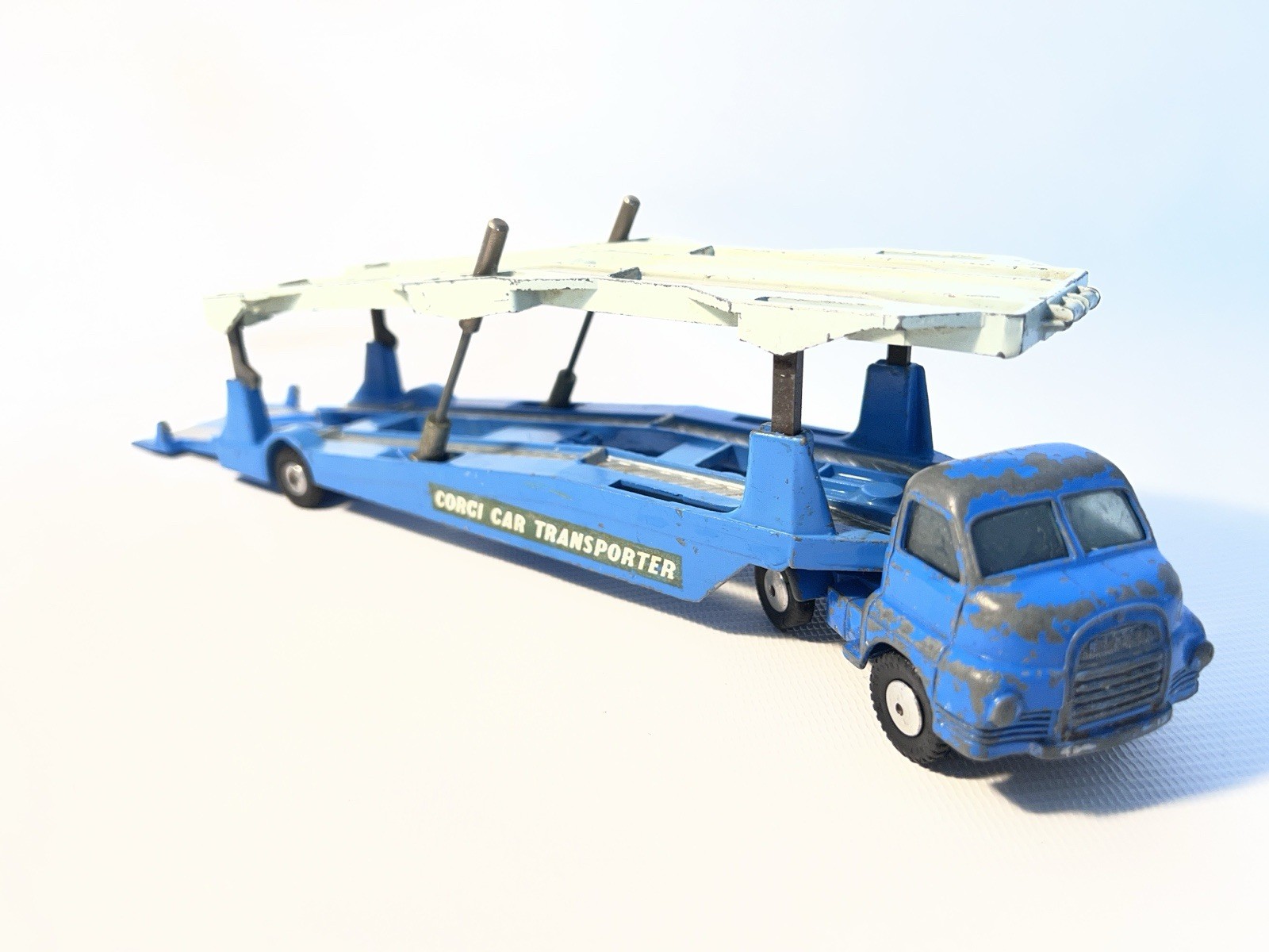 Check The Market for Corgi Carrimore Transporter