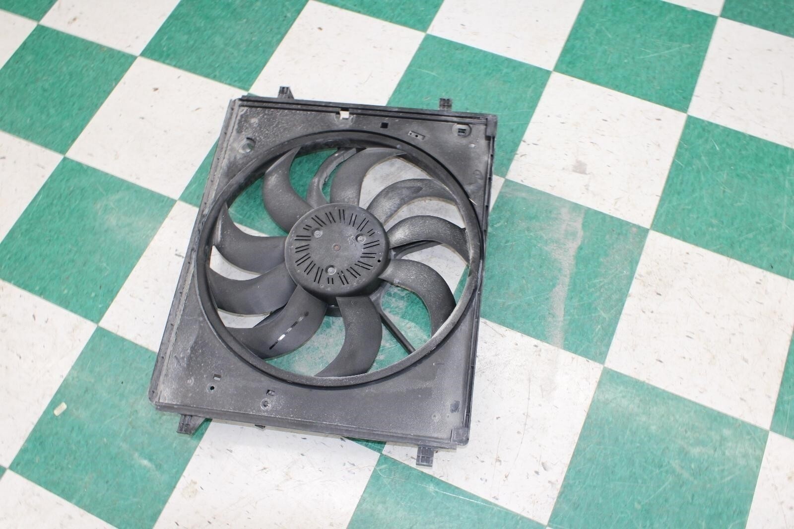 14-19 GHIBLI 3.0L Twin Turbo Single Fan Engine Cooling Motor Assembly OE Factory
