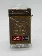 VINTAGE AUTHENTIC US  PHILIP MORRIS CIGARETTE  PLASTIC SPORT PACK CASE