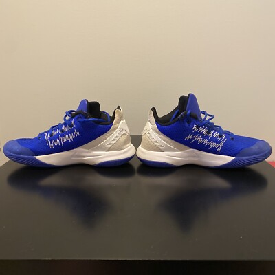 Nike Boys Kyrie Flytrap II AQ3412-400 Blue Basketball Shoes Sneakers Size 6Y.