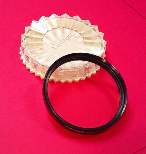 Tiffen skylight 1-A filter, 62mm, threaded, case (A508) - Picture 5 of 5