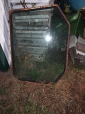 Year A Round Cab Rear Window And Frame