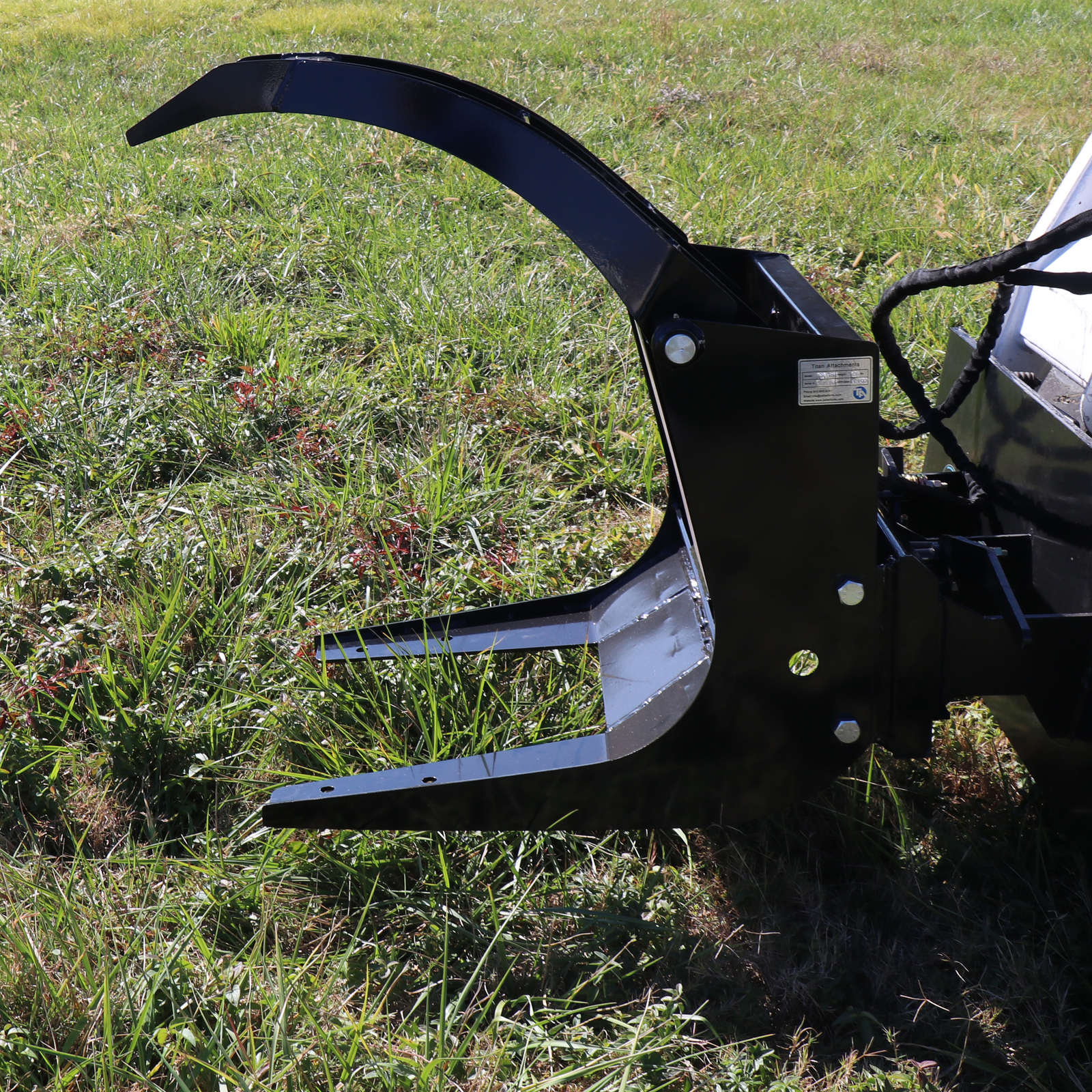 Titan 26 Hydraulic Log Grapple Attachment Works with Toro Dingo and