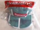 casquette de camp requin vert supreme x Damien Hirst