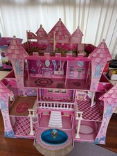 KidKraft - Far Far Away Dollhouse. Girls Dollhouse For Princesses.