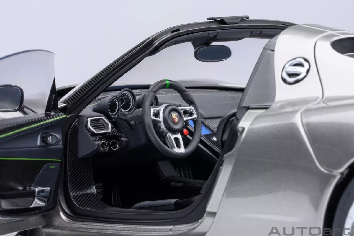1/18 Porsche 918 Spyder Weissach Pkg Liquid Metal Silver Model By