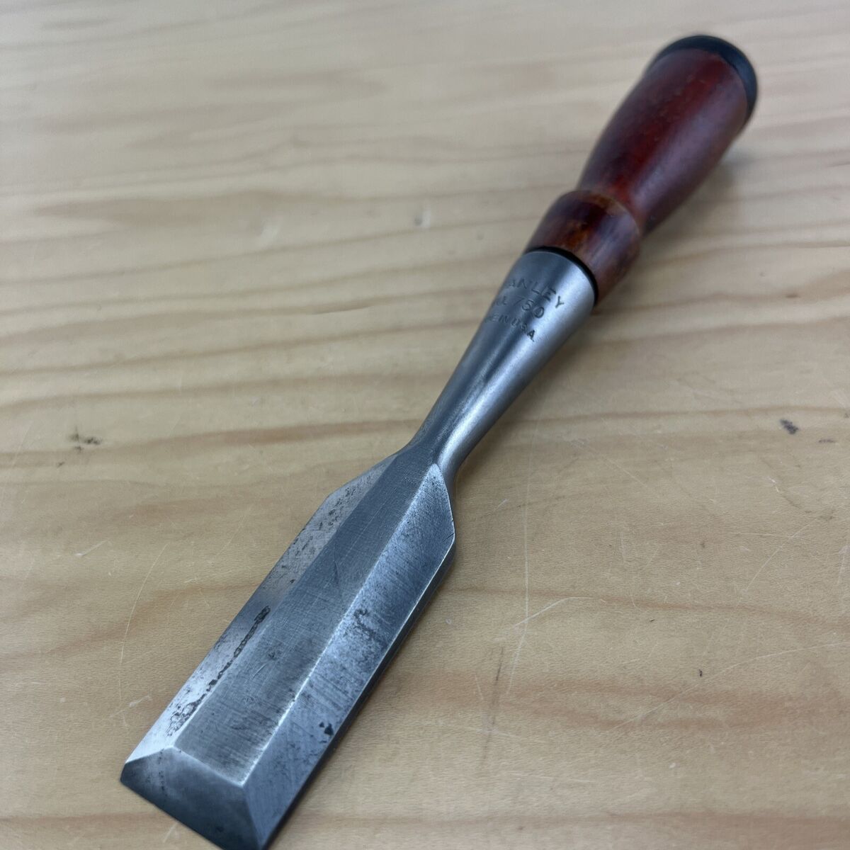 Vintage Stanley No. 750 Bevel Edge Chisel 1'' Wide Vintage Stanley No. 750 Bevel Edge Chisel 1'' Wide