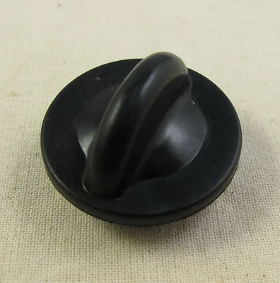VW Typ 3 Engine Tinware Timing hole bung notchback Fastback squareback T3 - Image 1 of 2