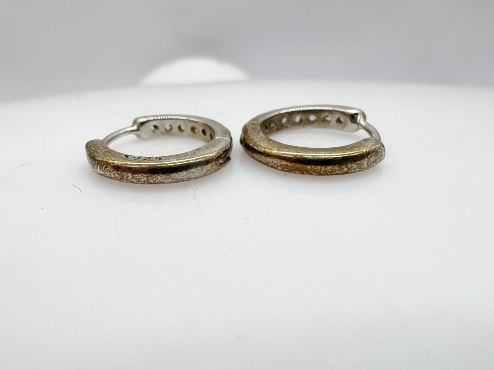 VINTAGE SOLID SILVER GEM SET HOOP LOOP BRIGHT PAI… - image 4