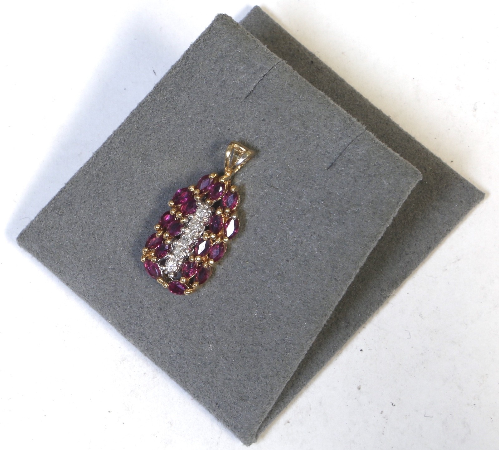 10K Solid Yellow Gold Marquise Ruby & Diamond Pen… - image 8