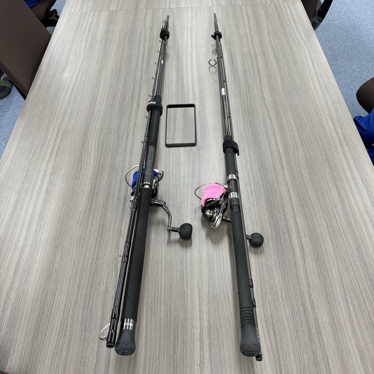 ZENAQ MUTHOS Accura 100HH Type R & APIA BULLRUNNER 100MH Shore