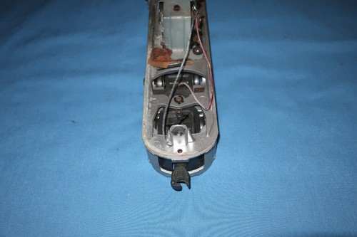 Lionel #2353 Santa Fe F3 Diesel Locomotive Dummy Unit Frame with Horn. - Picture 5 of 9