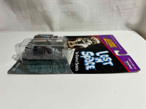 Johnny Lightning Robot B-9 MIP - Picture 3 of 5