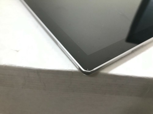 Microsoft LJJ-00001 Surface Pro 5 M3-7Y30, 4GB,128Gb Win 10 Tablet Crack #612 - Picture 6 of 9