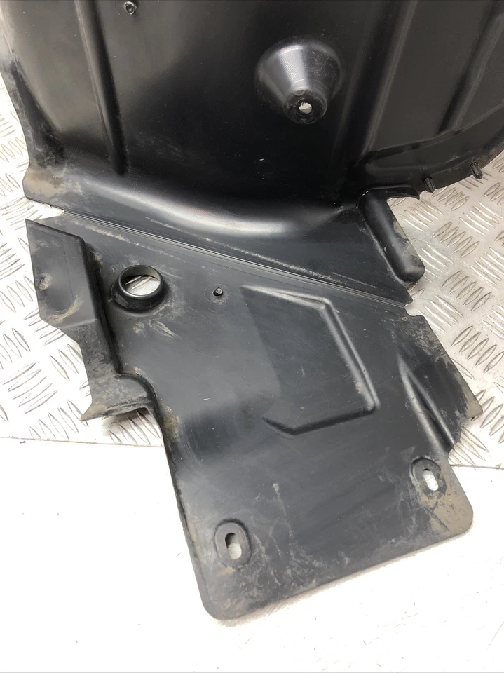 Mercedes Benz C220 W205 2016 arco de rueda delantero derecho A2056912800 Foto 2 de 4