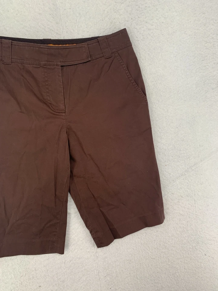 Bermuda Tory Burch feminina tamanho 4 marrom gancho elástico e bolsos para cortar os olhos - Imagem 4 de 4