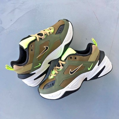 nike tekno verde militare