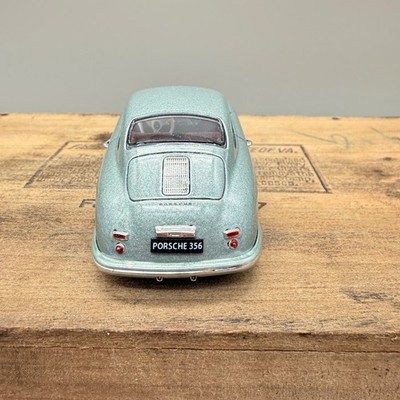 ミニカー Porsche 356 Signature Series Porsche 356 Diecast Model Car 1:43 Scale Metallic