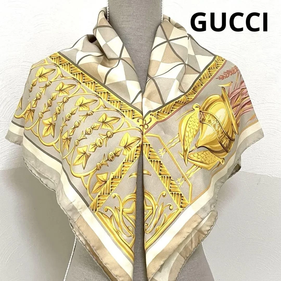 Grande écharpe GUCCI, combinaison carreaux et plantes 83 cm x 84 cm