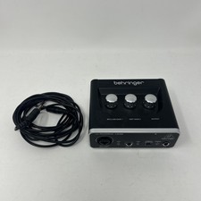 Behringer U-Phoria UM2 Audio Interface