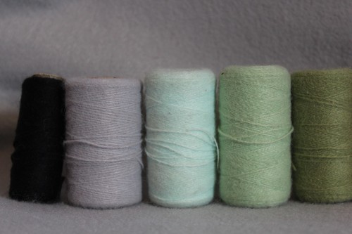 Wool Thread Lot of 13 Skeins Black Brown Tan Maroon Pink Olive Orange USED - Picture 4 of 15