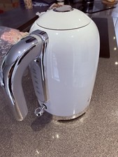 Image of Swan Solace 1.7L Rapid Boil 3KW Cordless Kettle High Gloss White