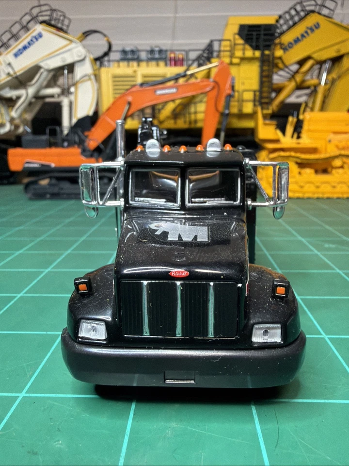 Peterbilt Mammoet 服务卡车压铸 1: 50 — 第 3/4 张图片