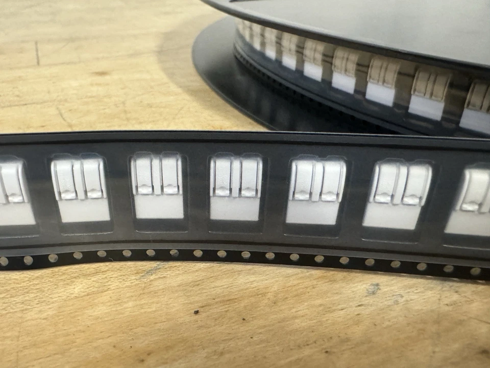 WAGO SMD PCB Terminal Block; Push-But 2060-452/998-404 (Coil of 1,000 Total) - Image 2 of 4