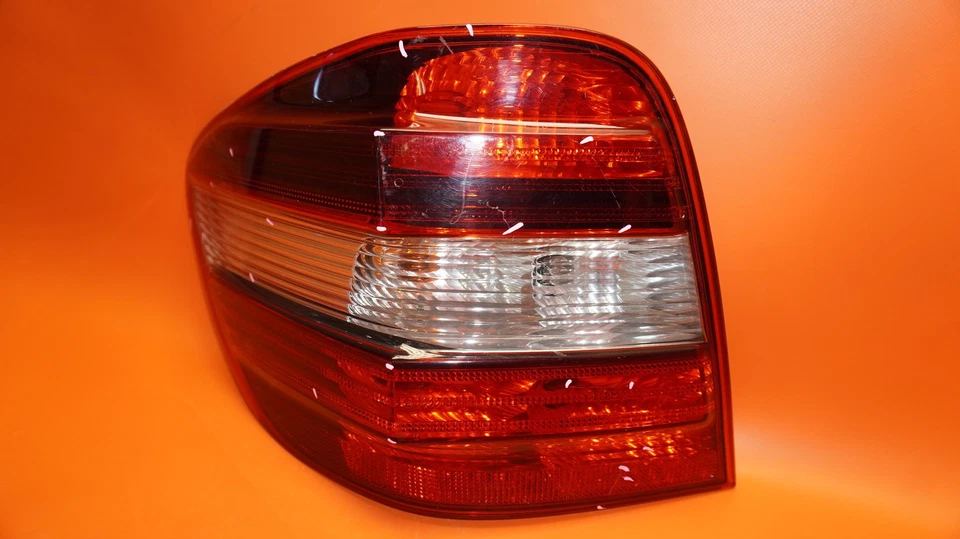 MERCEDES BENZ ML350 LUZ TRASERA CONDUCTOR IZQUIERDO 2009 2010 2011 W164 ML450 OEM Foto 3 de 4