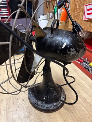 Hunter Zephair Vintage Fan 1945-1949 265 C-16 Works 16