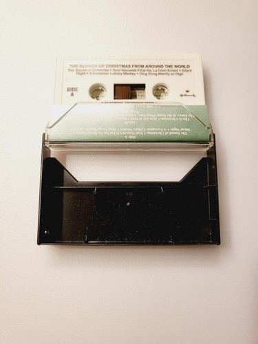 Julie Andrews The Sounds Of Christmas (Cassette) - Picture 2 of 4