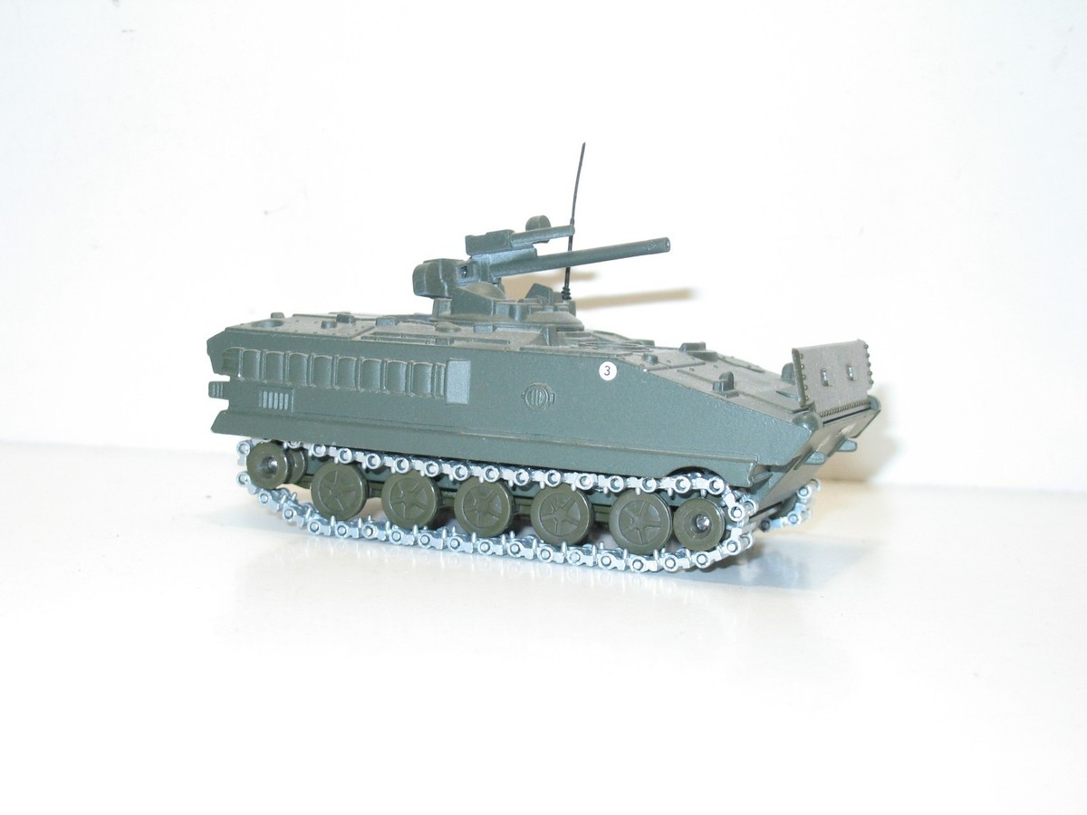 SOLIDO CHAR AMPHIBIE AMX 10P tourelle canon 20mm armée française n°44