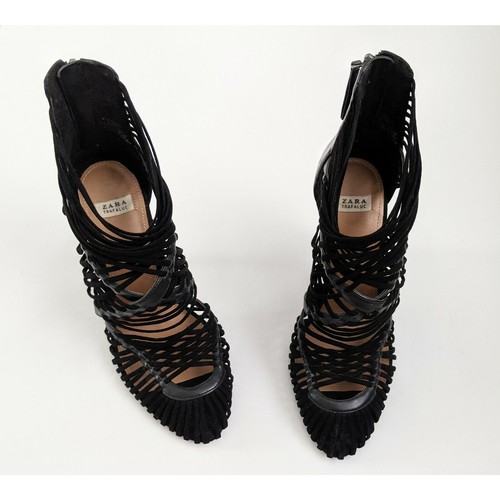 Zara Black Suede Leather Strappy Gladiator Bootie Style Heels Women's Size 6