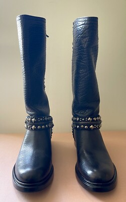 mui mui boots Size 7 New