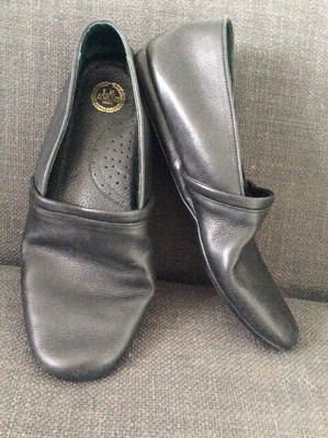 lb evans opera slippers