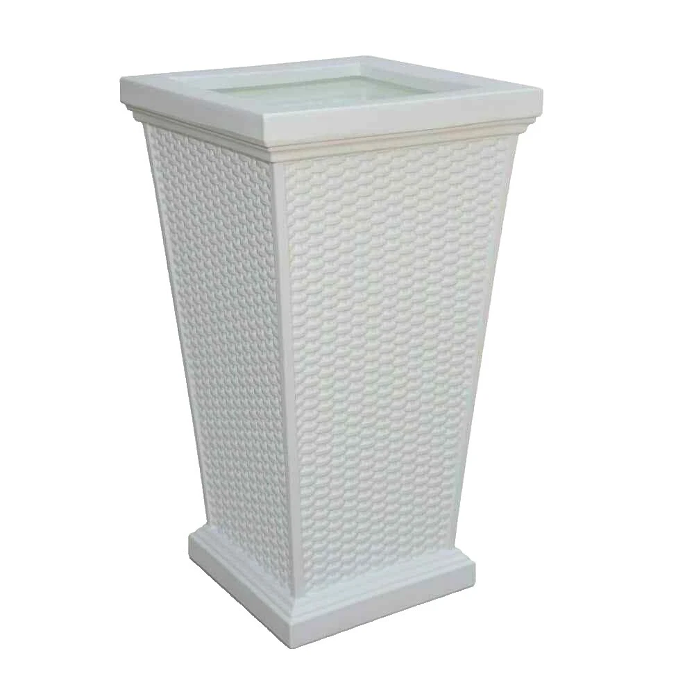 Planta de blanca de mimbre canastas, macetas, cuencos de Ventana